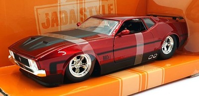 Jada Bigtime Muscle Maßstab 1:24 Diecast 36589 - 1973 Ford Mustang Mach 1 Met. Rot