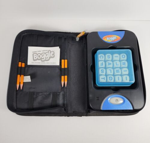 Boggle Game Folio Edition w/Zipper Travel Case Portable Family Game Set - Picture 2 of 19