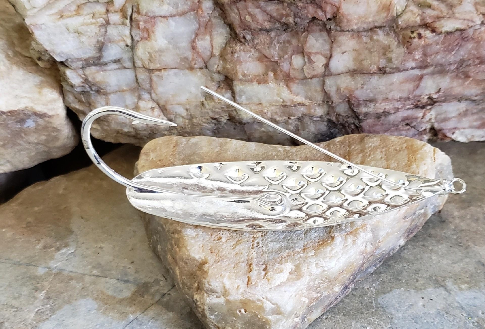 20 Pro Diamond Weedless Spoons Silver Lacquered Size 1-1/8 oz Troll Cast Jigging - Image 2