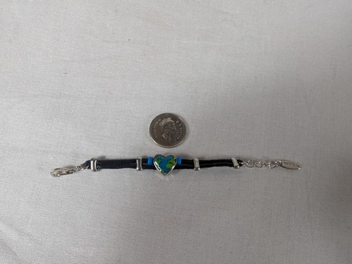 2010 American Girl Doll Lanie Garden BRACELET Heart EARTH Retired Black Blue - Picture 2 of 5