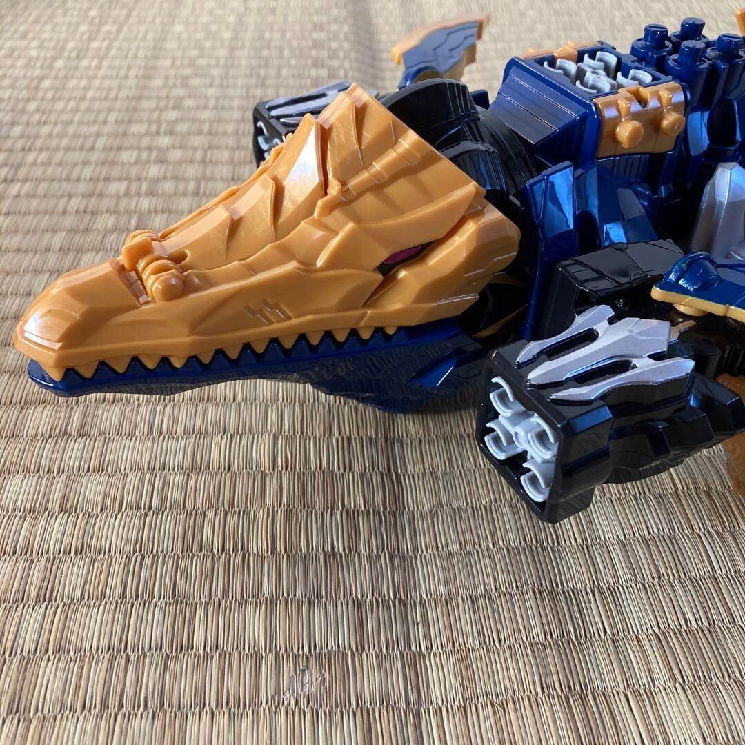 Dino Fury Ryusoulger DX Ryusoul Key BANDAI Zord Toy Mosa Changer