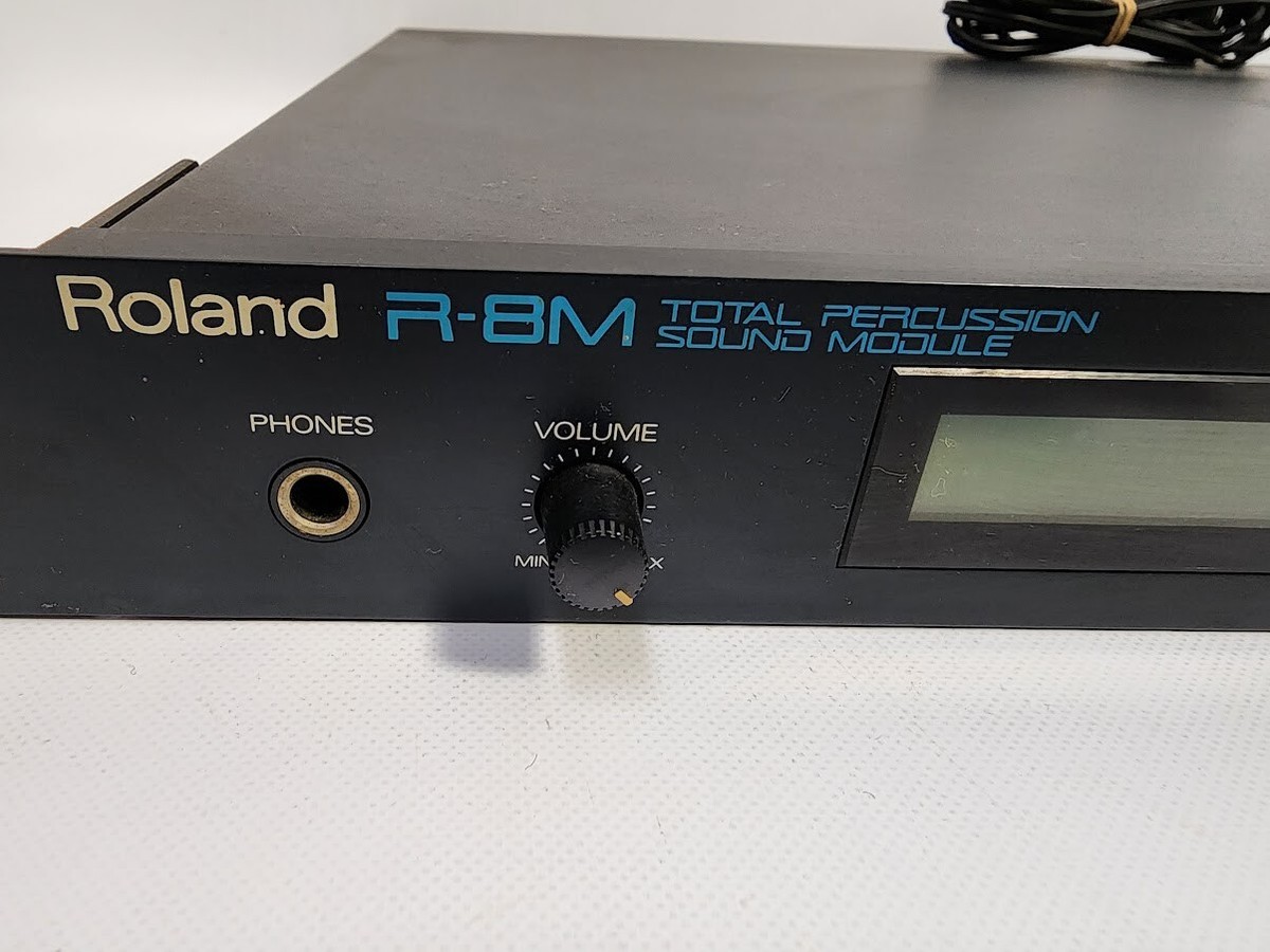 Roland R-8M サウンドモジュール 音出し動作確認済み。 Roland R-8M