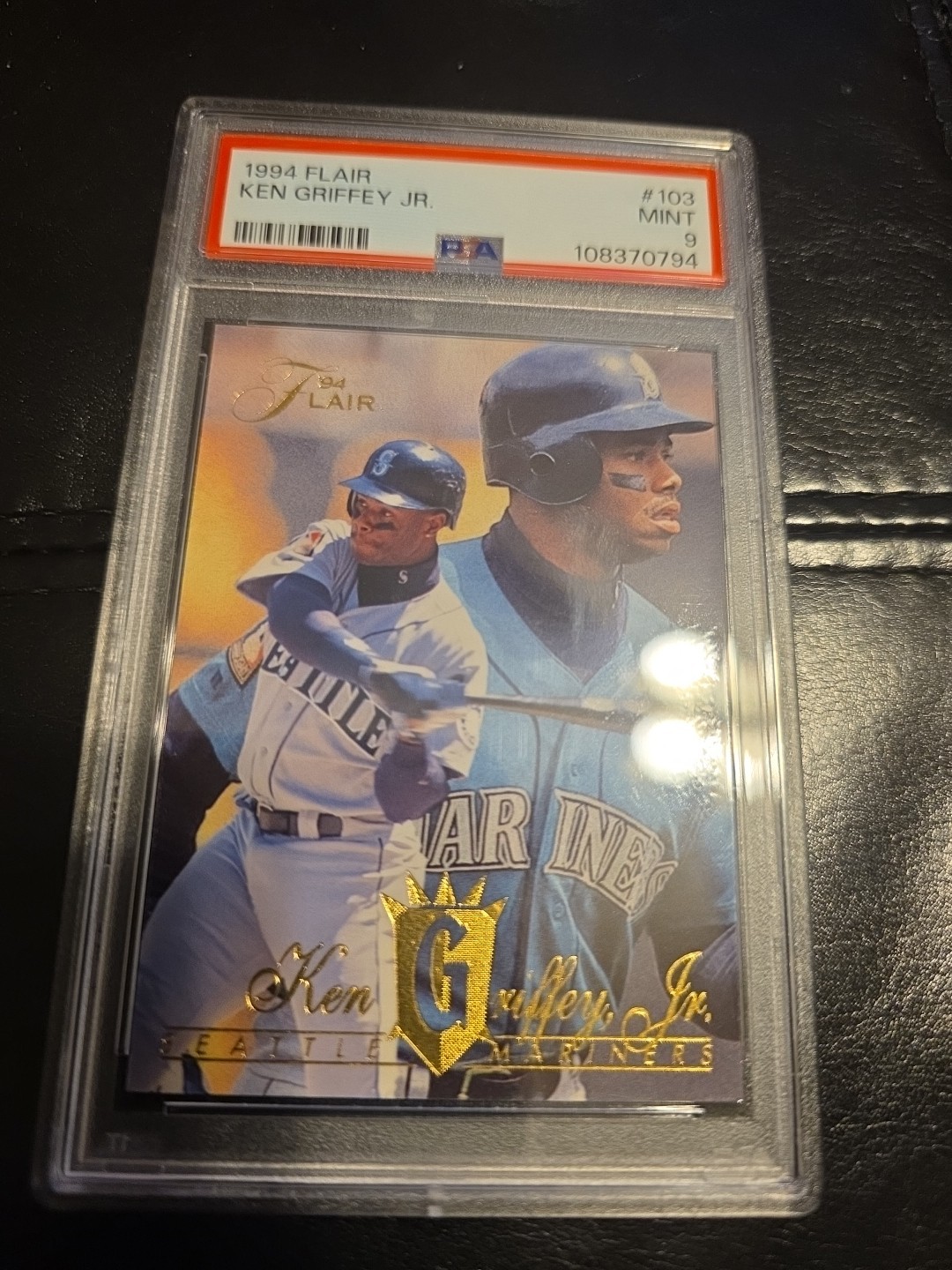 1994 Fleer Flair MLB Ken Griffey Jr HOF Seattle Mariners #103 PSA 9 MINT view 3