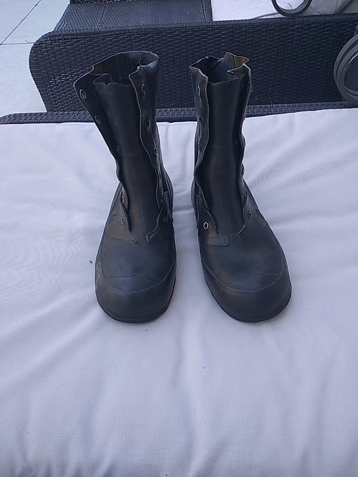 Black HOOD QMC Mickey Mouse Boots 9W 9 W Slight Wear GOOD Condition