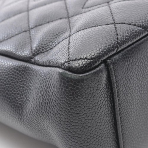CHANEL Matelasse PST Tote Bag w kawiorze (ziarnista skóra cielęca) dla kobiet, czarna - Zdjęcie 6 z 10