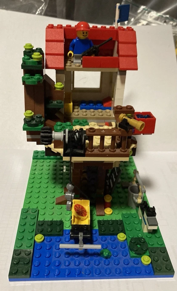 LEGO Creator 31010 Treehouse, foto 2 di 5