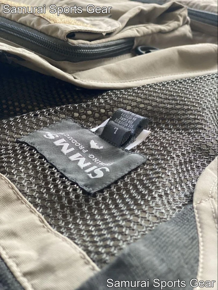 Simms Fishing Vest Size L Used, Breathable Water-Resistant - Image 4 of 4