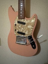 Fender Japan MUSTANG Safe packing!