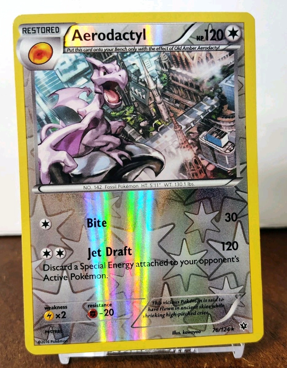 POKEMON AERODACTYL 76/124 REVERSE HOLO RARE FATES COLLIDE LP GREAT ART