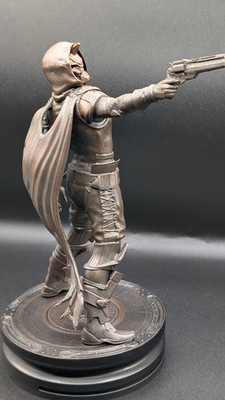 Destiny 2 Forsaken Cayde's Last Stand Statue - - Pre-owned