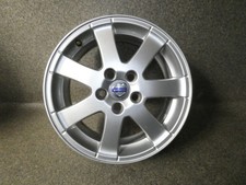 1x Alufelge Reifen 6.5JX16H2X52.5 Volvo 30671412 Reifen 82