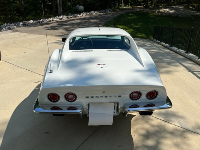 1973 White Chevrolet Corvette   | C3 Corvette Photo 5
