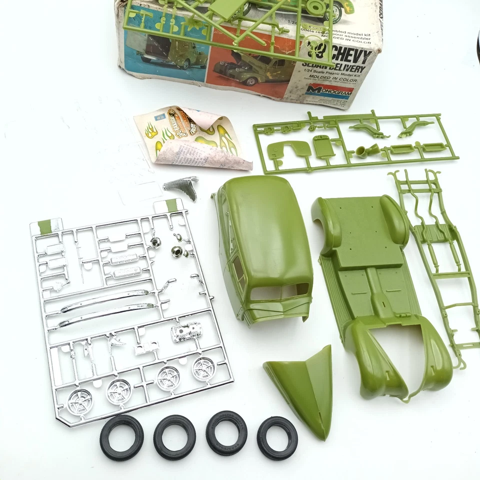 Voiture Monogram '39 Chevy Sedan Delivery Pro Built 1:24 Model Street Rod Hot - Photo 2/4