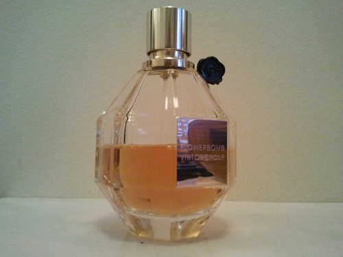 Viktor & Rolf Flowerbomb 100ml EDP Spray Women's Perfume Fragrance 50% Full - Picture 2 of 2