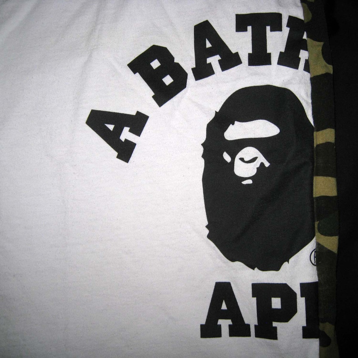 A BATHING APE 迷彩シャツ Mサイズ　オールド 希少］A Bathing Ape 迷彩 Tシャツ Mサイズ - メルカリ