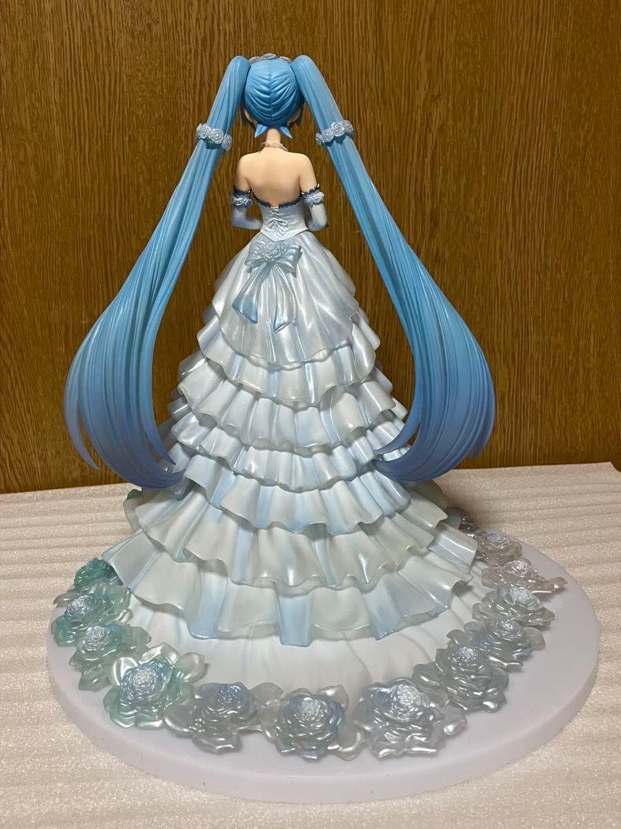 FREEing Hatsune Miku Wedding Dress Ver. 1/7 scale figure Good