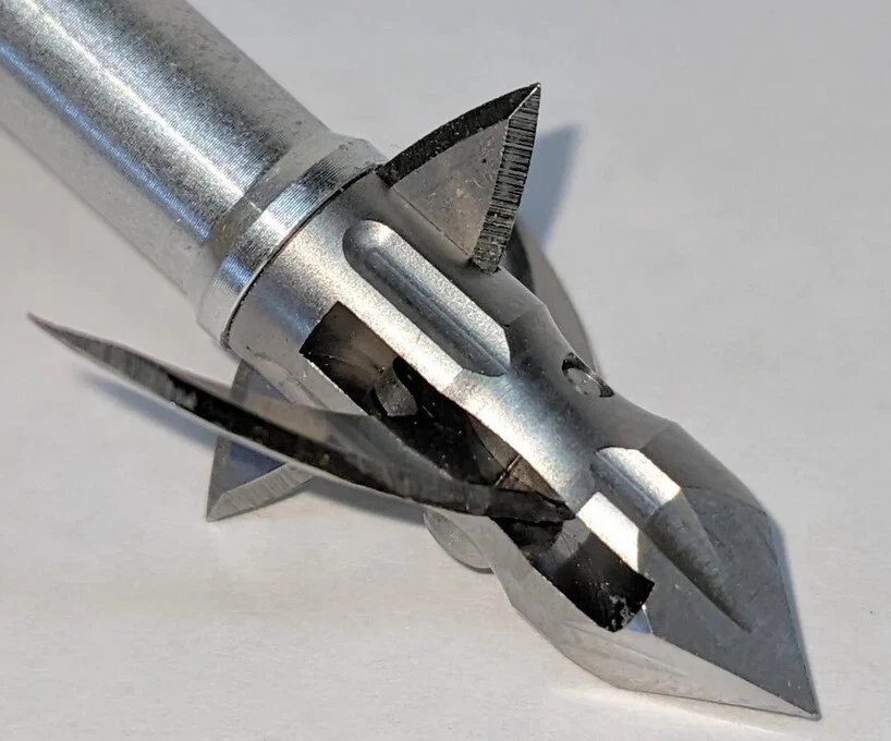 Tiro con arco con bandera negra - Hemorragia - Fijo - 4 hojas - 100 granos - Paquete de 3 piezas - Cabeza ancha Foto 3 de 3