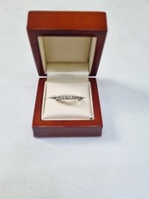 18 kt WEISSGOLD DIAMANT VOLL ETERNITY RING - GRÖSSE O - GEBRAUCHT