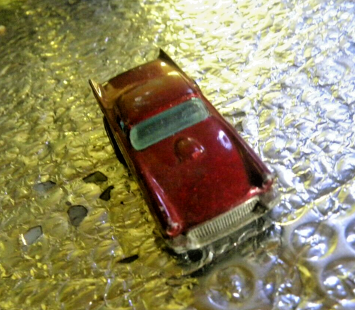 Ford T-Bird Thunderbird Malasia 1977 Hot Wheels 1957 rojo buen año neumáticos de goma - Imagen 3 de 4