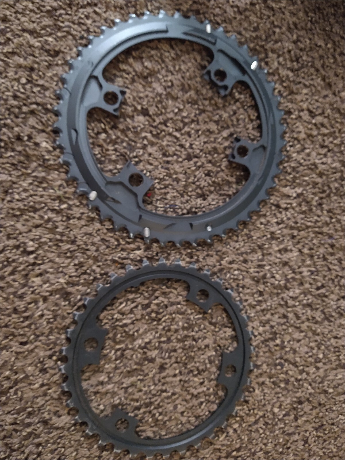 Ultegra 6800 crankset 175mm with oval  & round 46/36T chainring. free BB