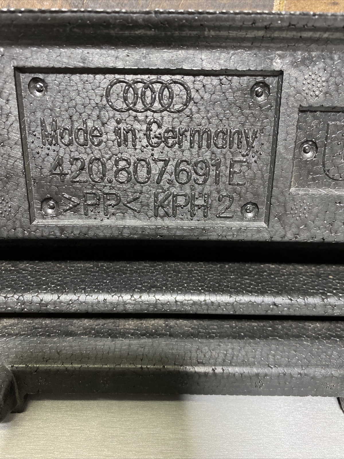 Used Genuine Audi R8 420807691E OEM Front Bumper