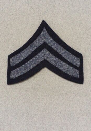 WWII Cadet Chevron 1213 - Sergeant 3 1/2 wool on wool single - Picture 1 of 1