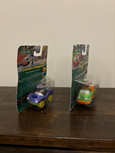 Sesame Street Diecast Vehicle Lot Count’s Mobile Baby Bear’s Buggy Fisher Price - Picture 2 of 6