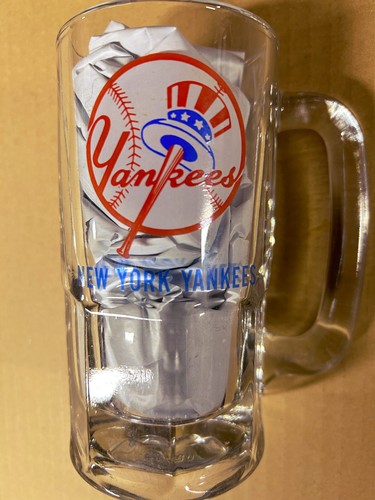 Vintage New York Yankees Baseball Clear Glass Coffee Mug Beer Stein Thumb Rest - Picture 3 of 6