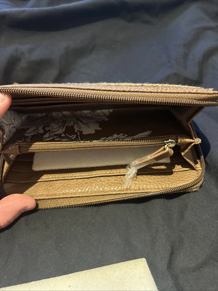 BRAND NEW BROWN JOULES FAUX LEATHER PURSE - Image 3 of 3