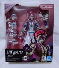 ANIPLEX + BUZZMOD. Figurine articulée DEMON SLAYER AKAZA KIMETSU NO