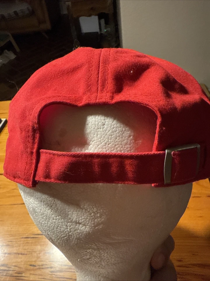 Victoria’s Secret红色粉红色棒球可调帽 — 第 3/4 张图片