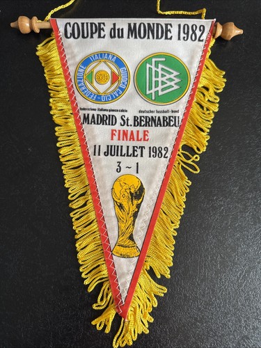 ★★★ fanion ALLEMAGNE /ITALIE finale 1982, coupe du Monde ★★★