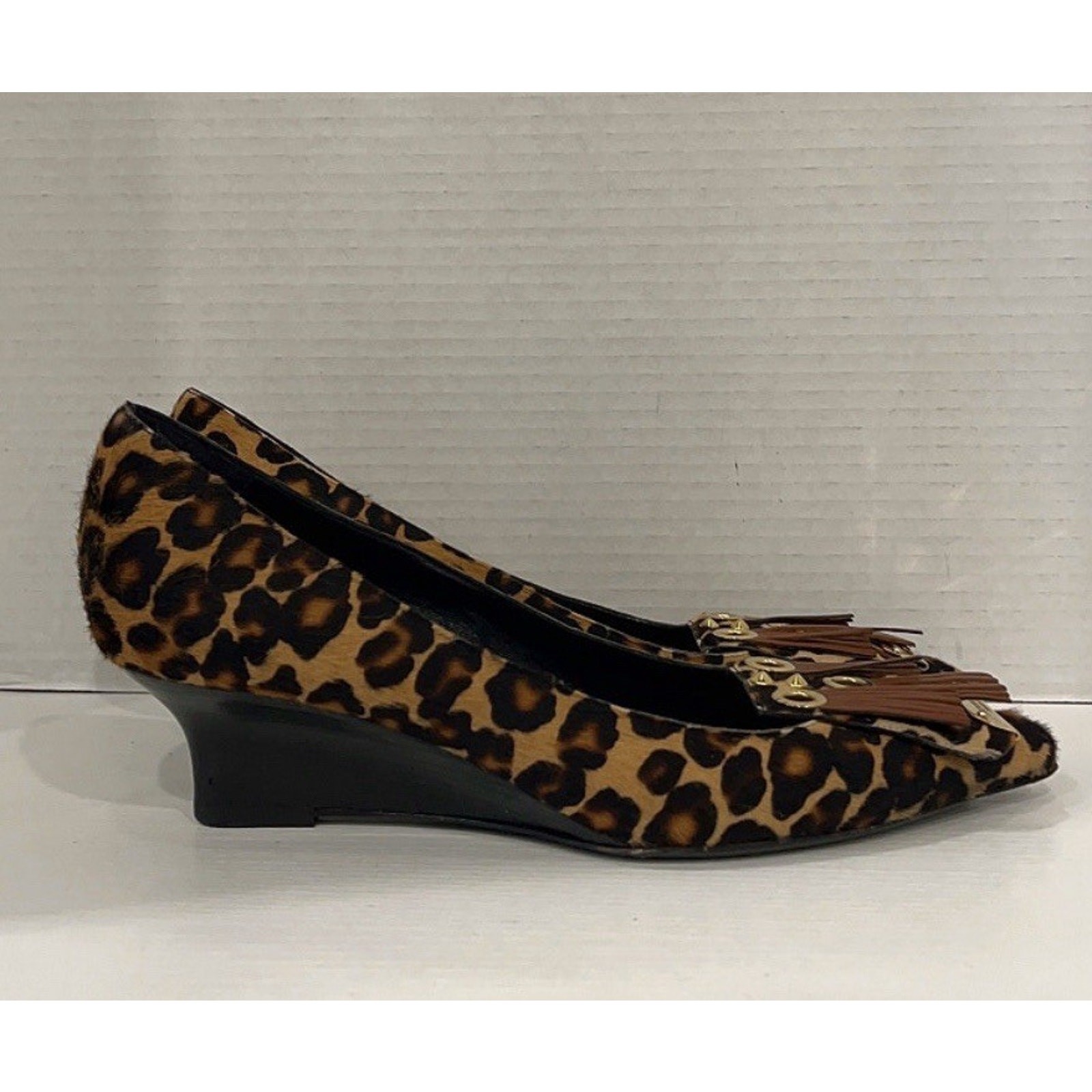 BURBERRY Animal Fur Gold/Leather Toe Tassel Accent EU 38/US 7.5-8 thumbnail 10