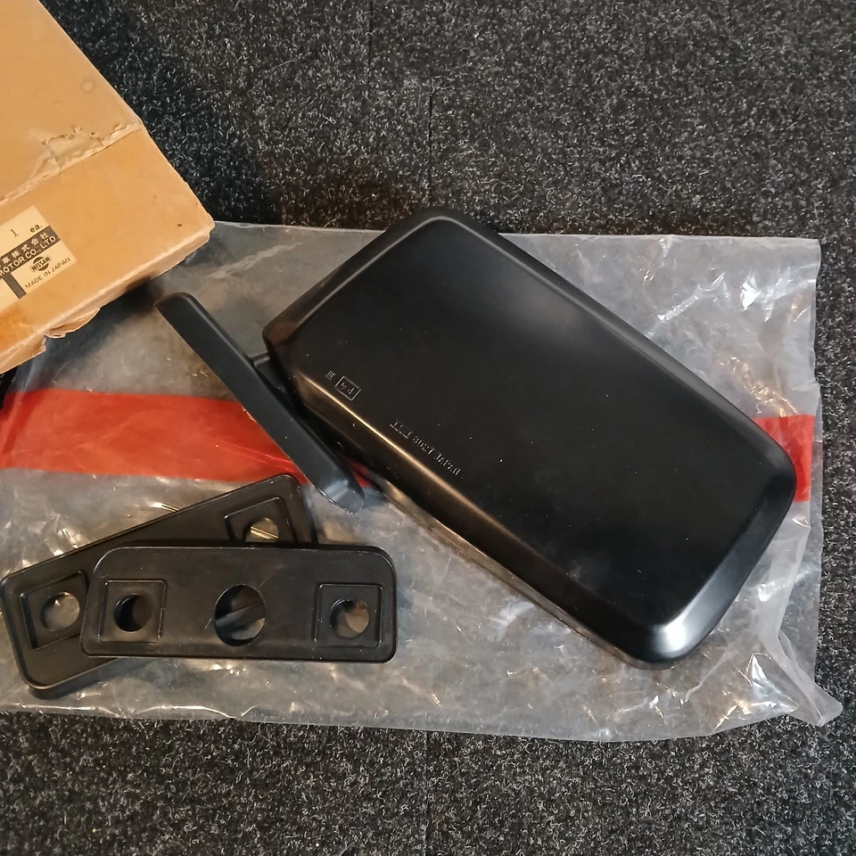 Conjunto de espejo retrovisor lateral Datsun 240Z 280Z 1974-1978 LH NOS OEM 96302-W8600 Foto 4 de 4