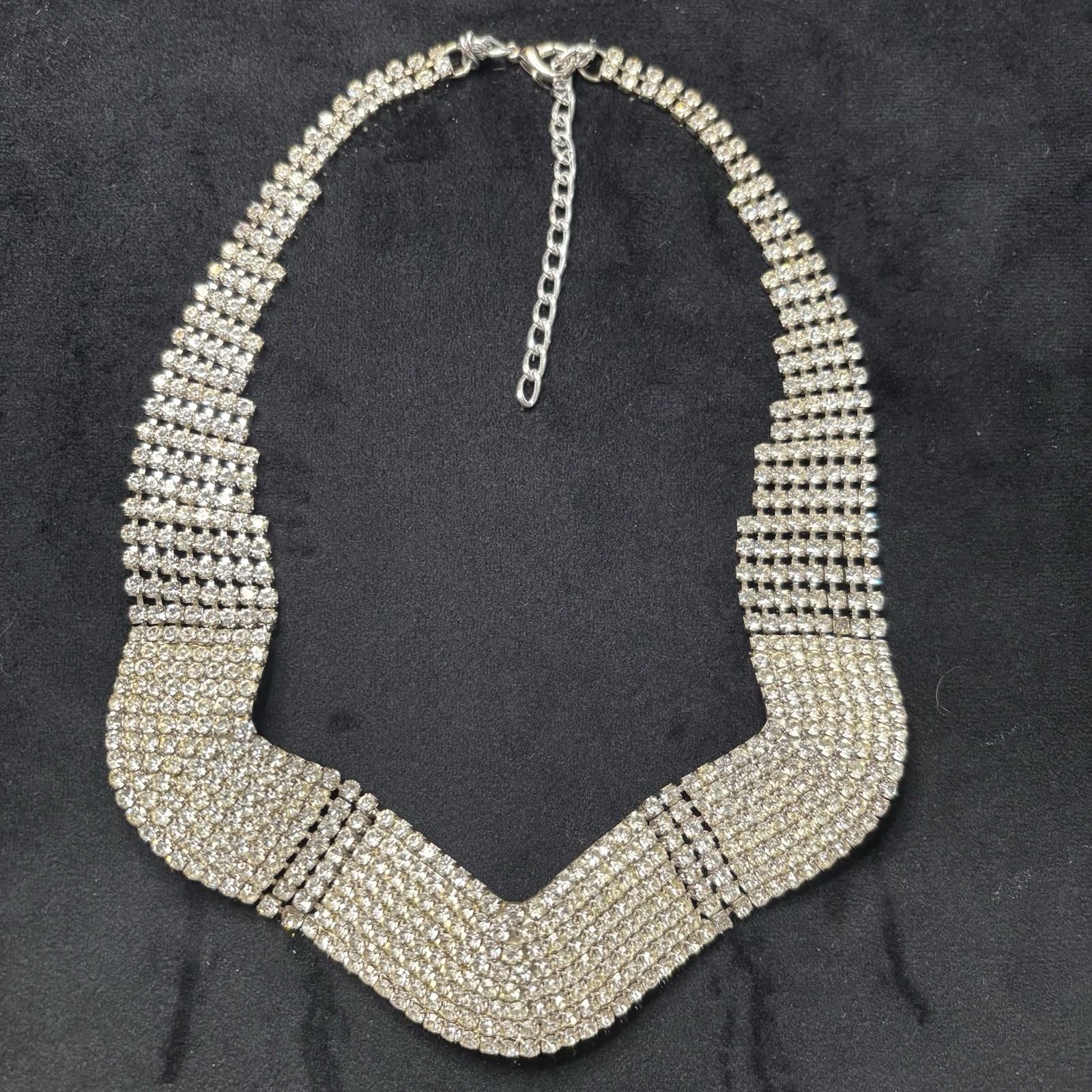 Silver Tone Wavy Rhinestone Statement Necklace Bi… - image 1
