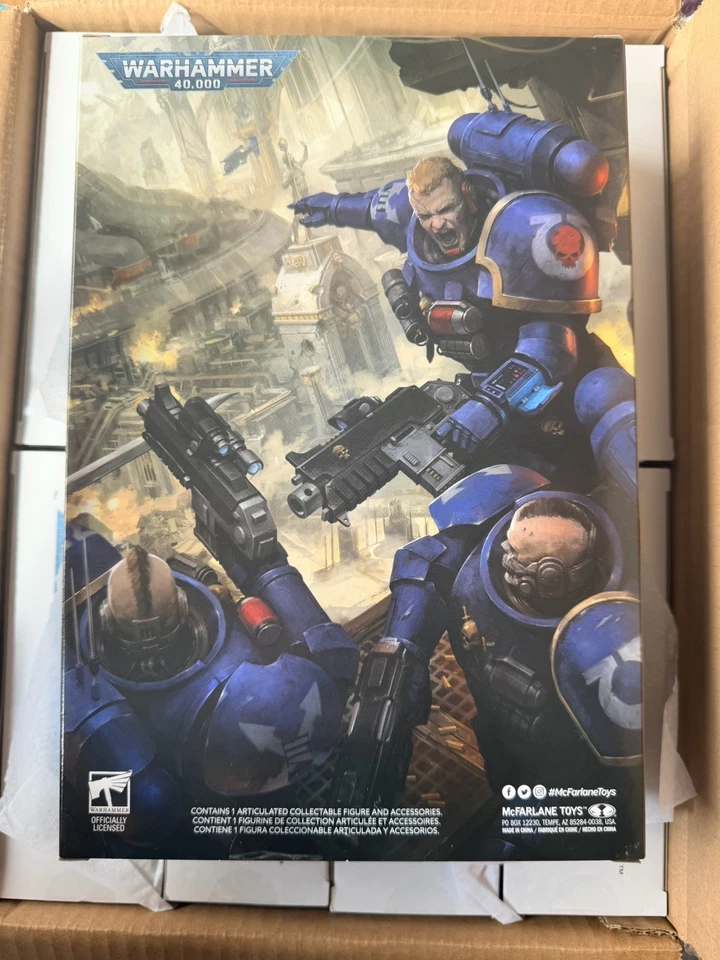 McFarlane Warhammer 40.000 Teniente en Armadura Phobos (Ultramarines) Sellado Foto 2 de 2