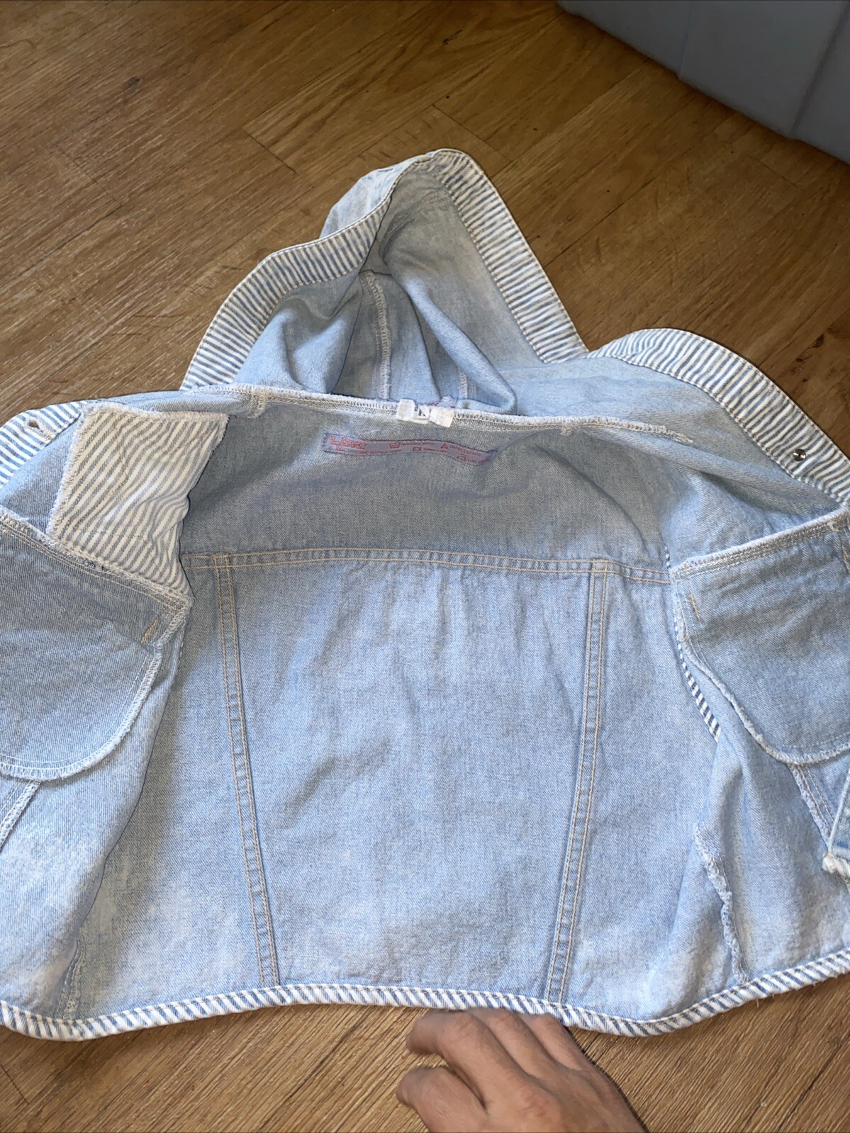 Vtg RARE 80s/90s LA Gear Denim Vest Hood Crop Light Blue Wash Size M 10  5 image 4