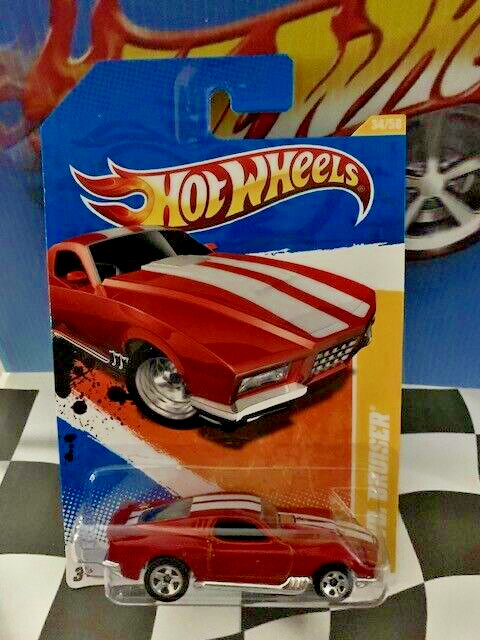 Hot Wheels 2011 New Models 34/50 034 Blvd. Bruiser RED 5SP Larry Wood