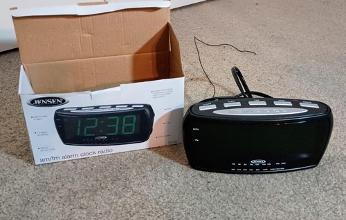 Jensen JCR-208A LARGE DISPLAY AM/FM Alarm Clock Radio Working - Picture 2 of 2