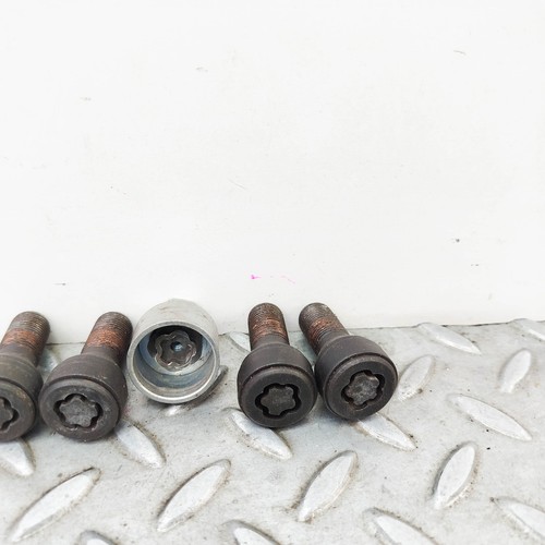 BMW M2 2 SERIES F87 COMP 2020 LOCKING WHEEL NUT SET - 第 3/8 張圖片