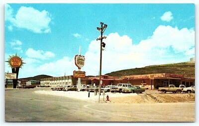 Postcard WY Rawlins The Quality Inn Iron Horse Lounge Red Caboose Gift Shop R52