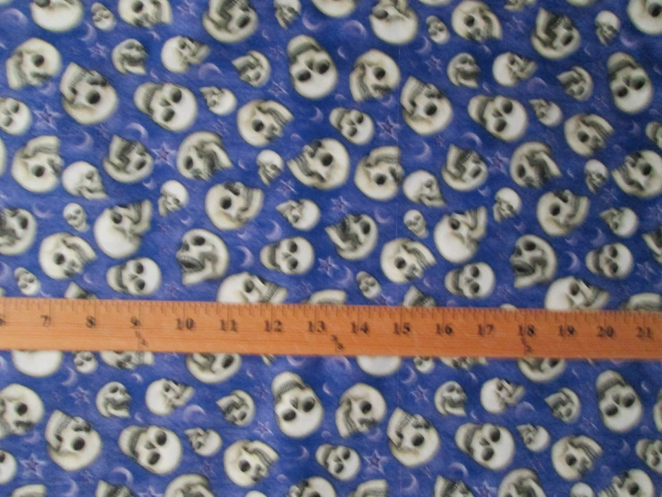 SKULL HEAD WICKED SKULLS STARS MOON PURPLE COTTON FABRIC FQ - Image 4 of 4