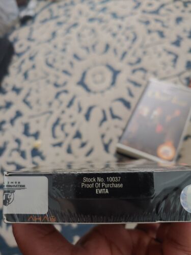 Evita (VHS, 1997) Antonio Banderas singing :) - Picture 2 of 2
