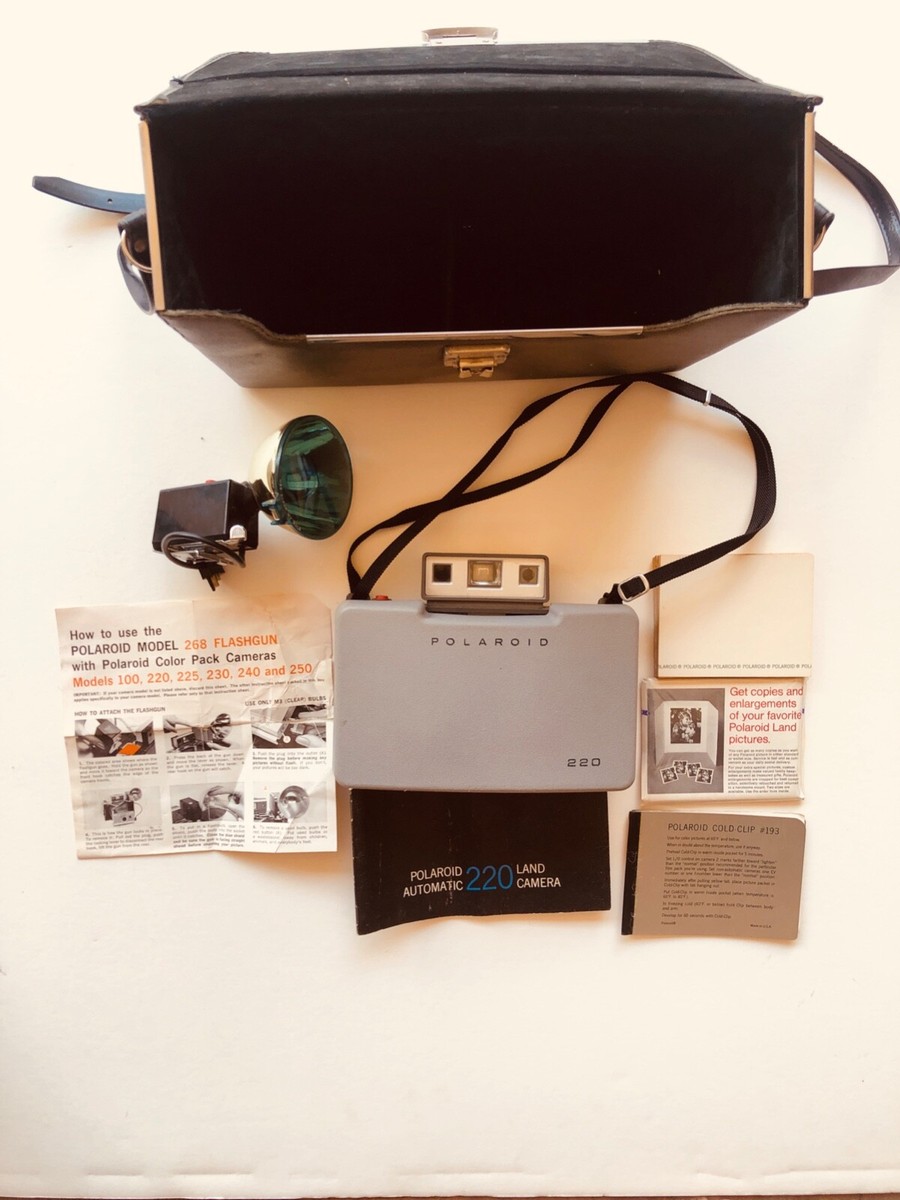 ポラロイド 220 VINTAGE POLAROID 220 Land Camera With Hard Shell Bag, Flash