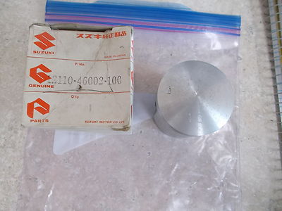 NOS OEM Suzuki Piston O/S 1.00 1977-1981 RM80 12110-46002-100