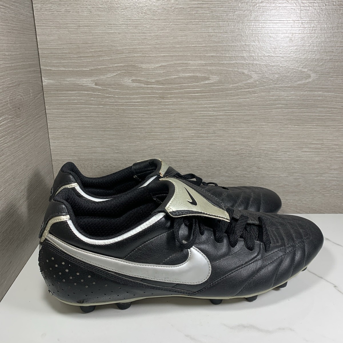 Nike Tiempo ブラック キルティングシューズ Nike Tiempo ブラック キルティングシューズ 楽天市場】ナイキ