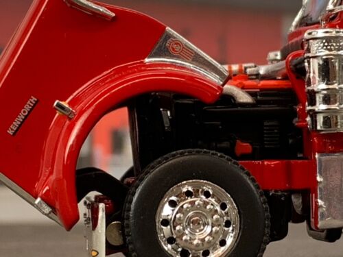 1/64 DCP RED KENWORTH W900L TRI AXLE W/ 72" AEROCAB FLAT TOP SLEEPER - Picture 3 of 5