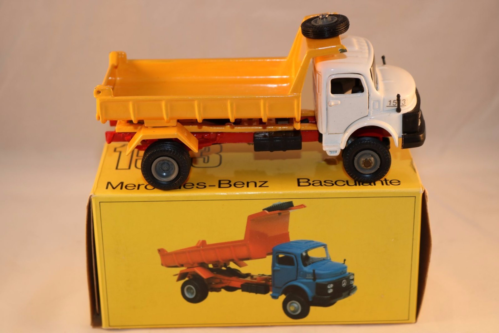 Arpra Super Mini Brasil Mercedes-Benz Basculante 1513 Kipper N Mint Boxed RARE Arpra Super Mini Brasil Mercedes-Benz Basculante 1513 Kipper N Mint Boxed RARE
