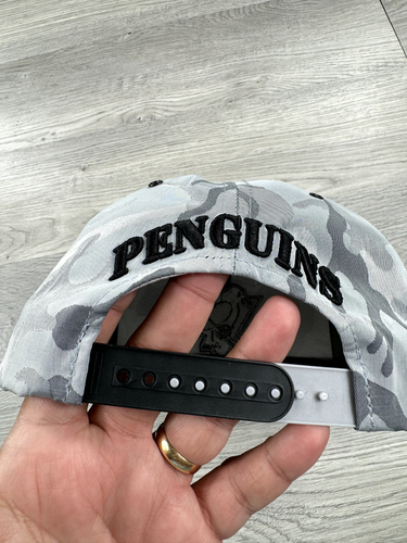 Pittsburgh Penguins Hat Cap Adjustable Gray Camouflage NHL Hockey Zephyr Mens - Picture 7 of 9
