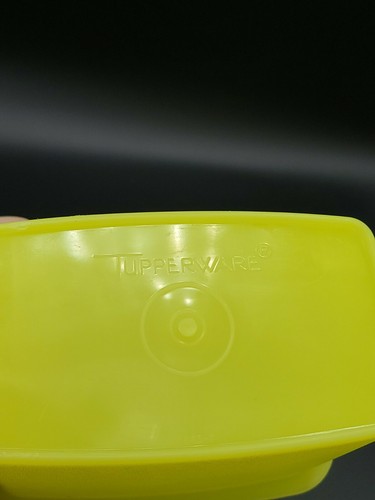 Vintage Yellow Tupperware Shelf Saver 3.5 Cup Container Rectangular With Lid - Picture 4 of 4